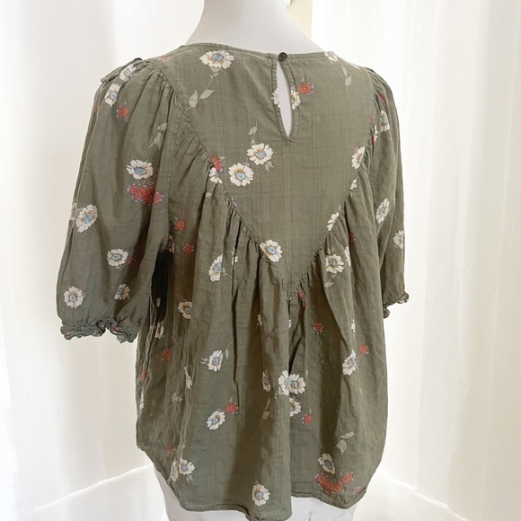 A.n.a. A New Approach Women's Size Medium Short Sleeve Blouse - Picture 3 of 8